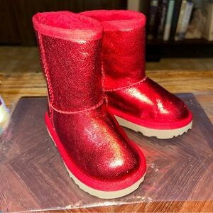 EUC UGG girls kids youth USA size 6 METALLIC XMAS Samba RED Leather Boots Shoes